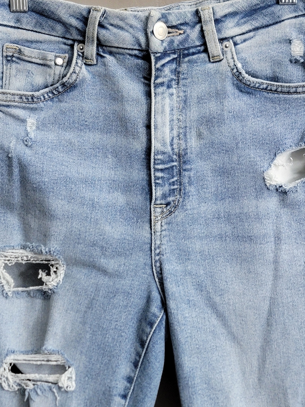 H&M Light Blue Ripped Skinny Jeans - Picture 3 of 7